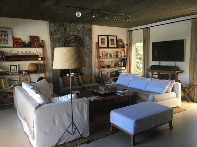 Linda casa en alquiler en barrio privado